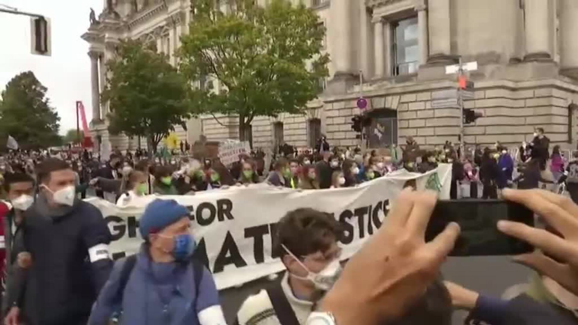 Greta Thunberg reaparece en las protestas del clima en las calles de Berlín en Alemania