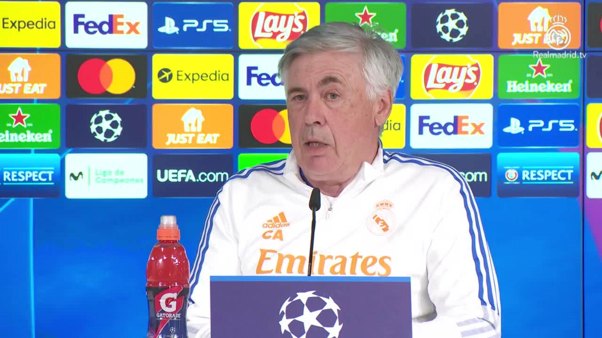 Ancelotti: &quot;Es muy difícil, pero tenemos una oportunidad increíble de jugar otra final&quot;