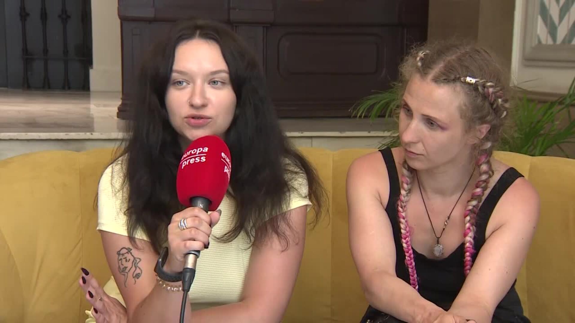 Pussy Riot: &quot;No deberíamos esperar a que una enfermedad mate a Putin, deberíamos pararlo&quot;