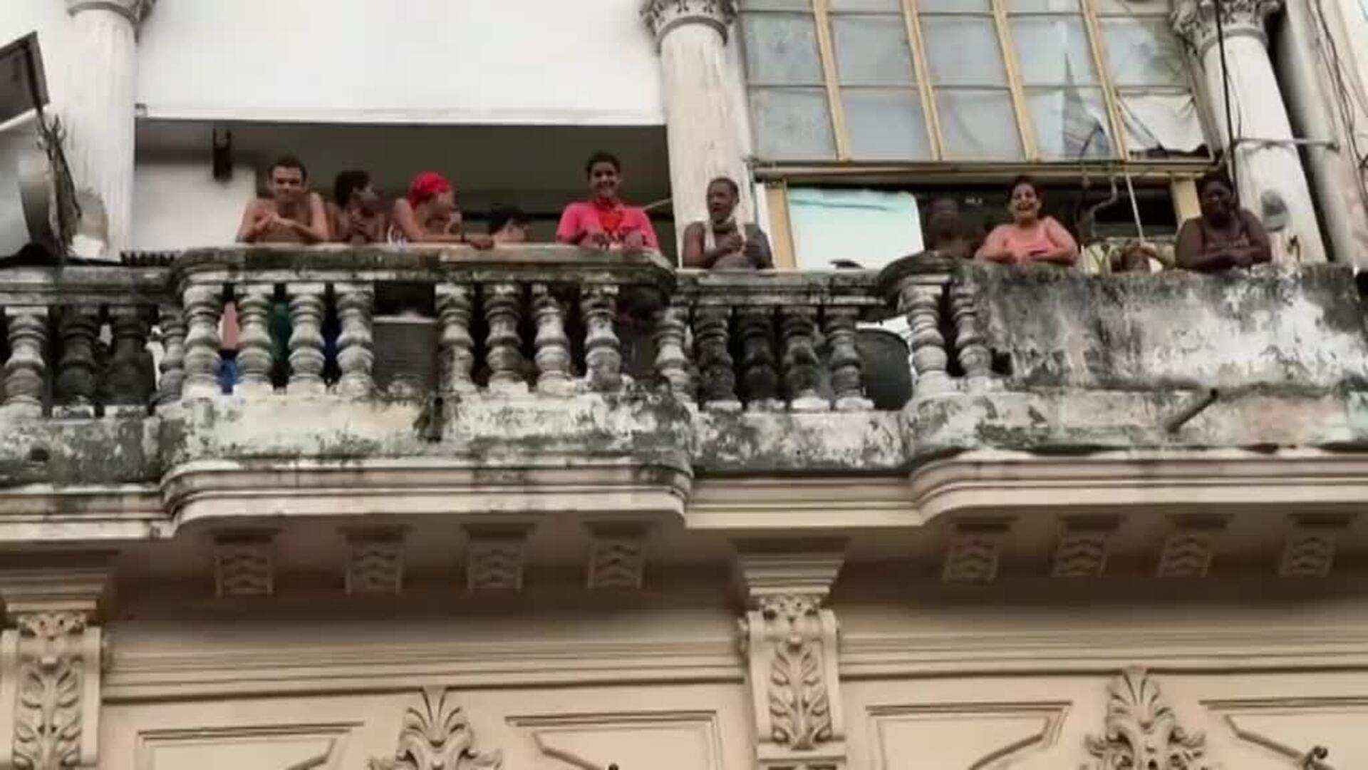 Cuba impone un toque de queda en La Habana para frenar los rebrotes de COVID-19