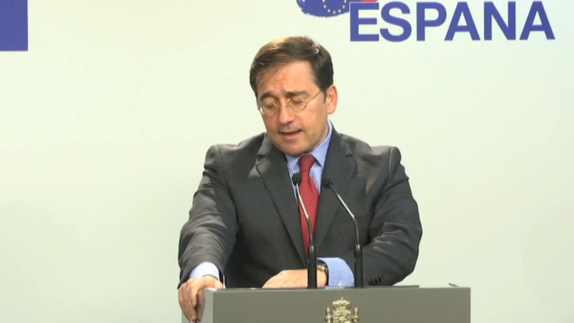 Albares asegura que &quot;no hay decisión&quot; sobre la vuelta de Juan Carlos I a España