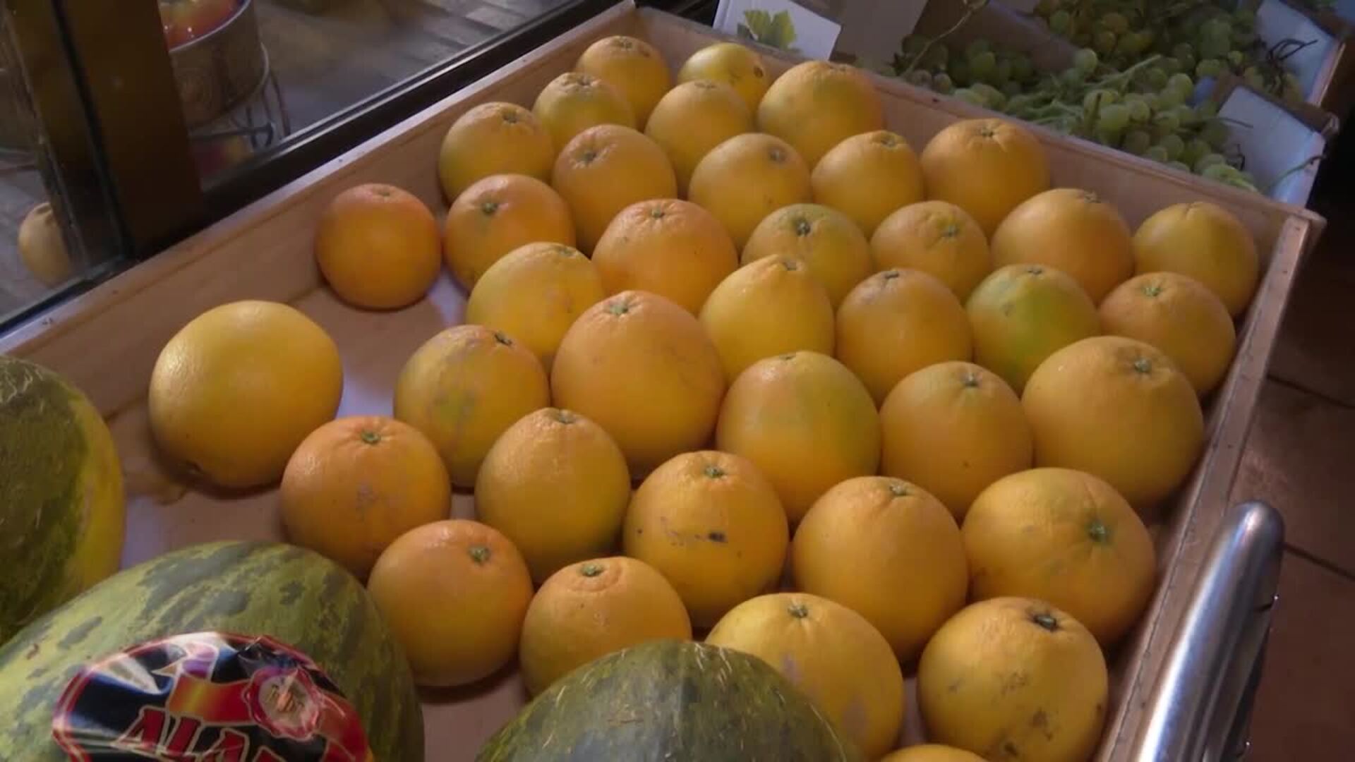 Una frutería valenciana reivindica los productos de proximidad