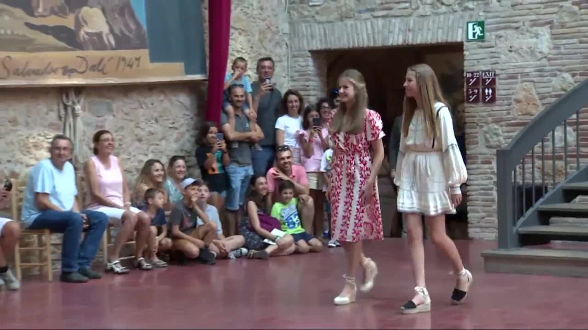 La Princesa acaba su primera visita a Girona visitando el museo Dalí en Figueres