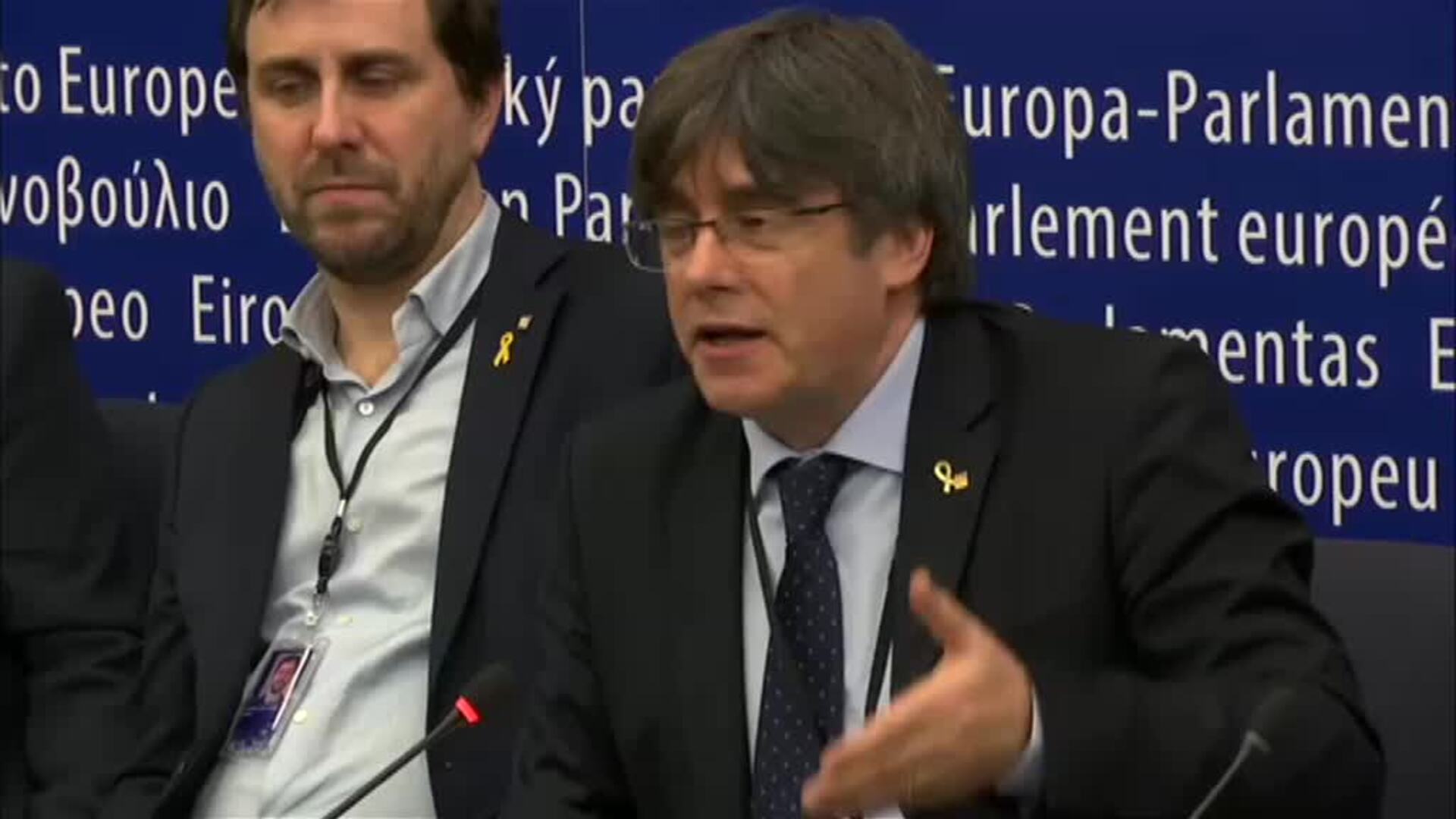 Puigdemont: &quot;Yo no he descartado pisar suelo español&quot;