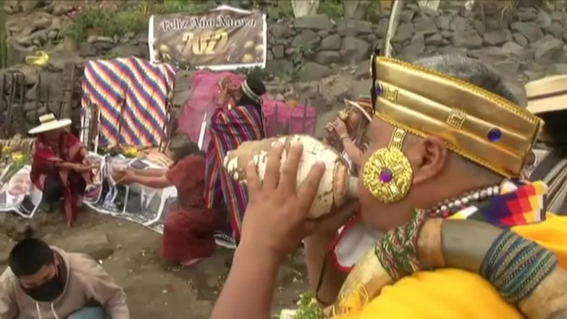 Chamanes peruanos llegados desde el Amazonas y los Andes desvelan sus vaticinios para 2022