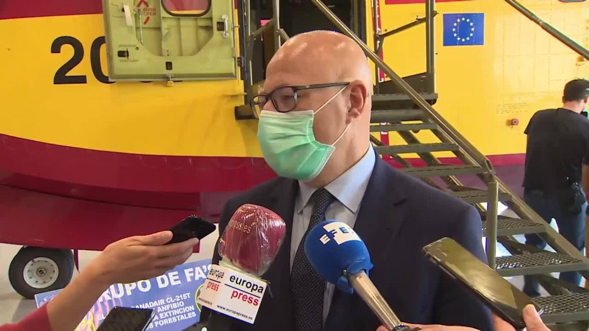 Secretario de Estado de Defensa deja su cargo por motivos familiares