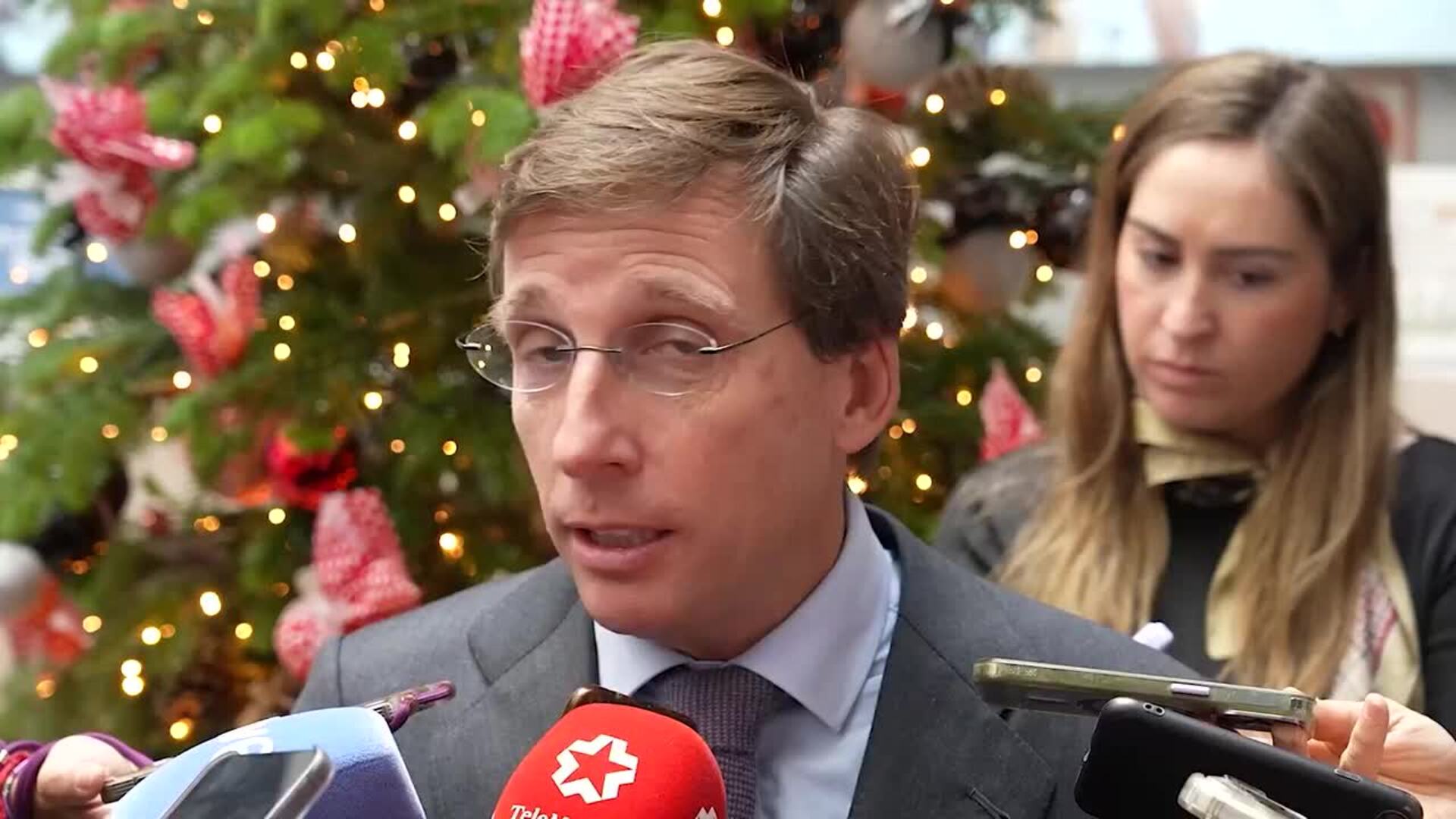 Almeida insta a Mónica García a "dejar de manifestarse" en contra de la Comunidad de Madrid