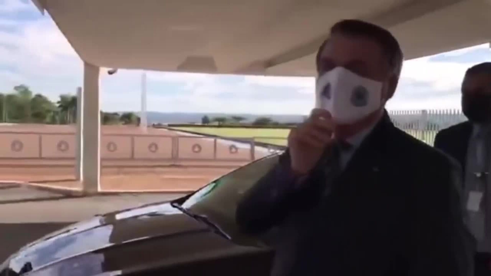 Brasil supera el millar de muertes por coronavirus en un solo día