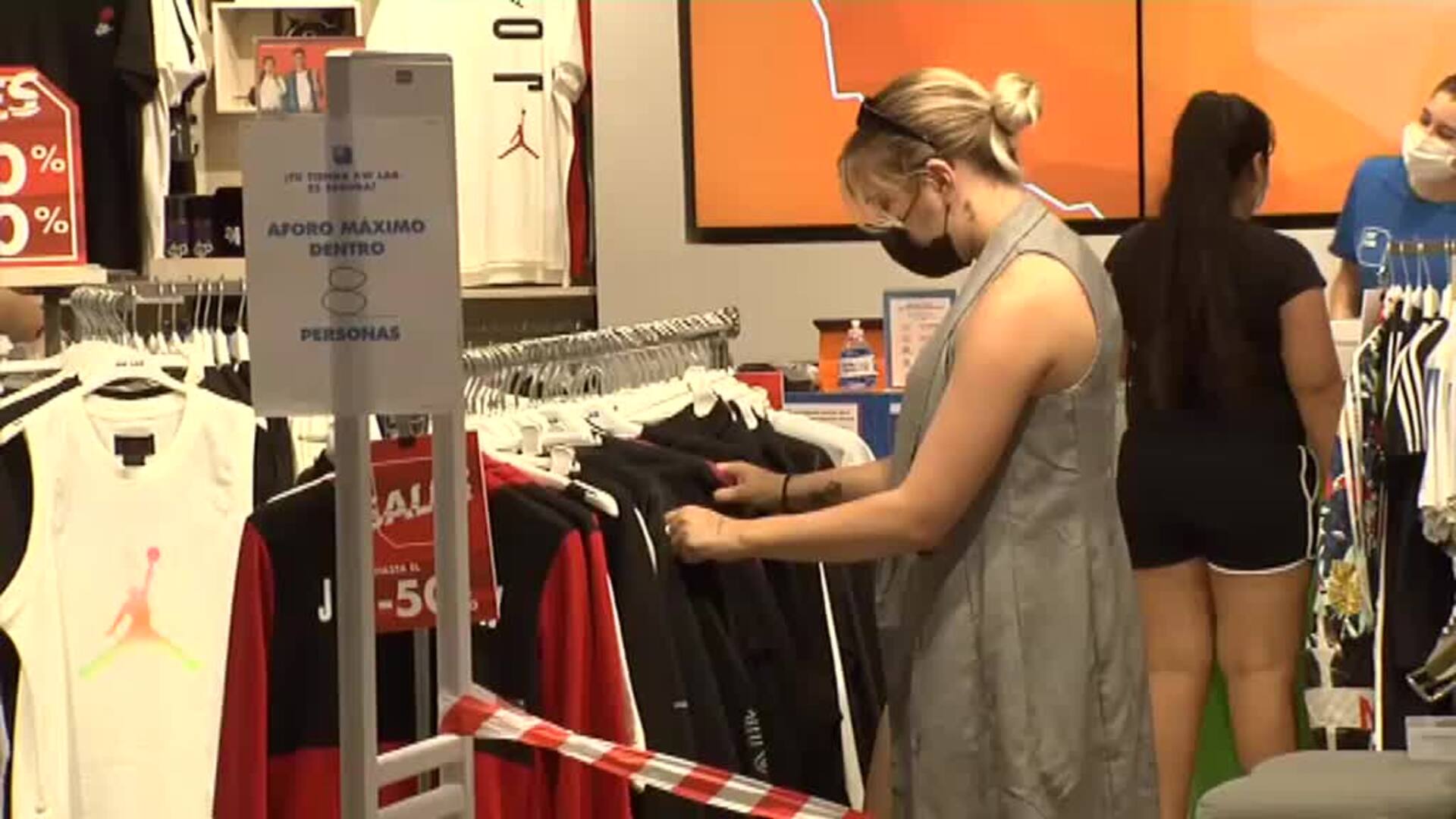 El centro comercial, el metro o el mercado de abastos: lugares frescos en los que refugiarse del calor