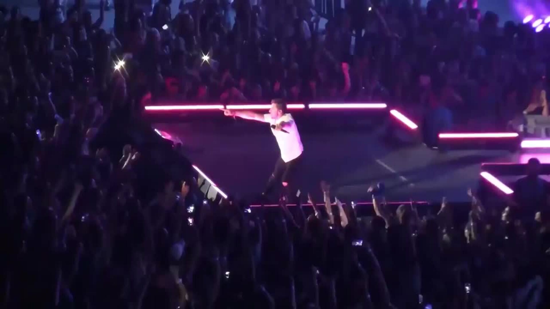 Bisbal combina sus dos familias con una foto en Instagram