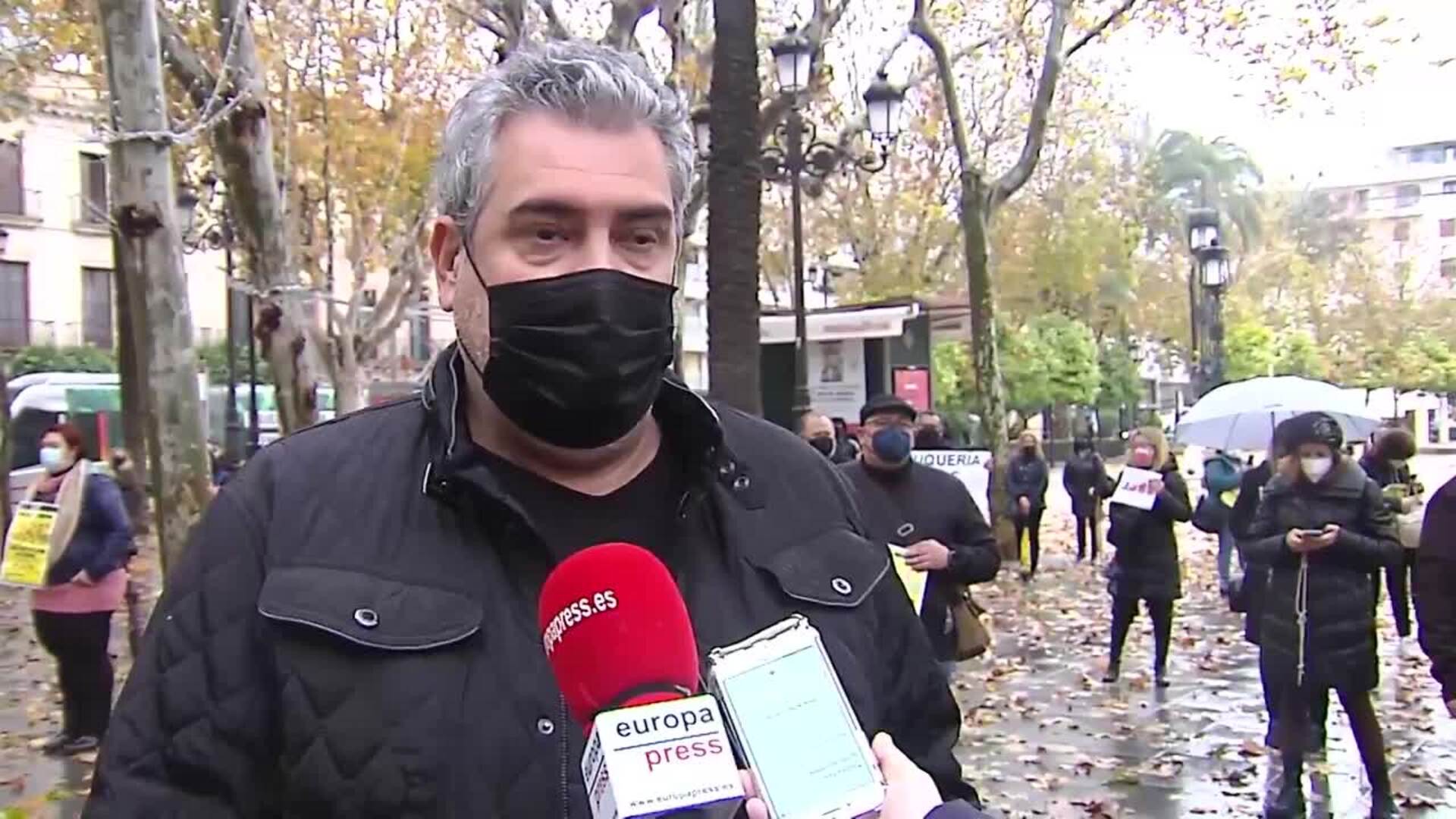 Sector de la peluquería lamenta la &quot;trágica situación&quot; de los negocios y avisa de que &quot;se mueren&quot;