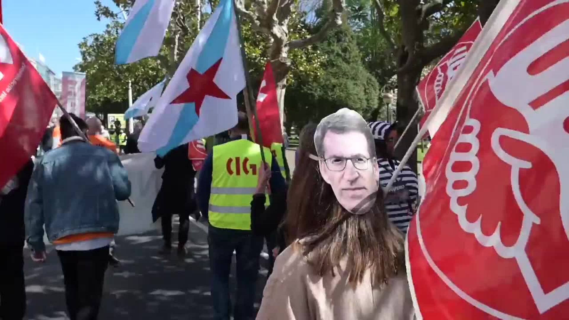 Manifestación en A Coruña para exigir un &quot;futuro industrial&quot; para Alu Ibérica