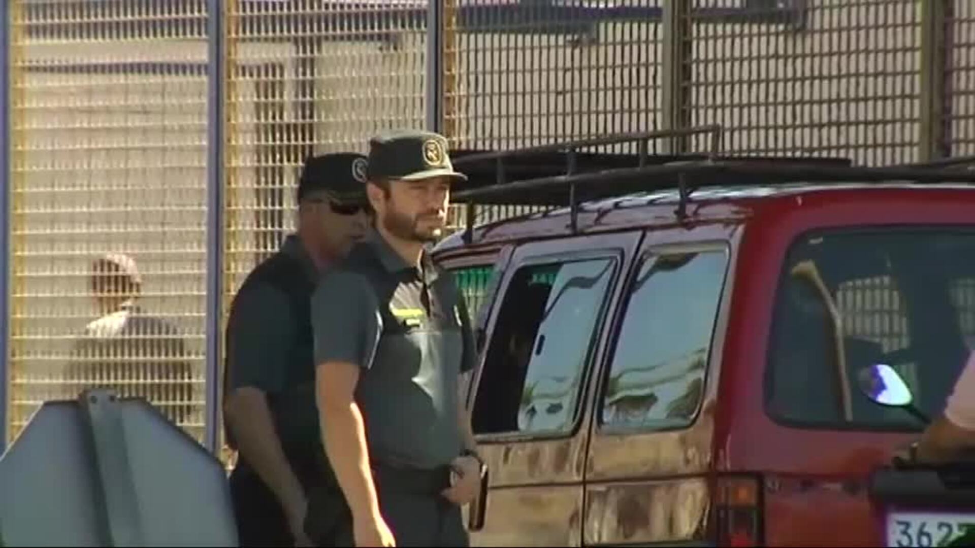 Marruecos suspende el tráfico aéreo y marítimo con España