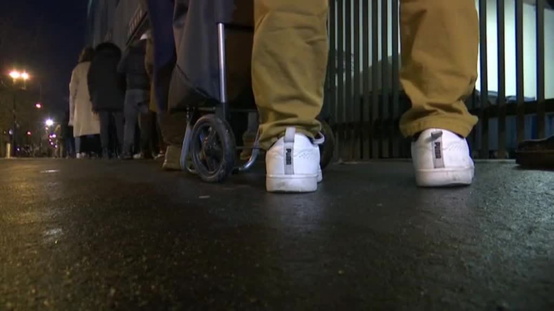 Las colas del hambre en París