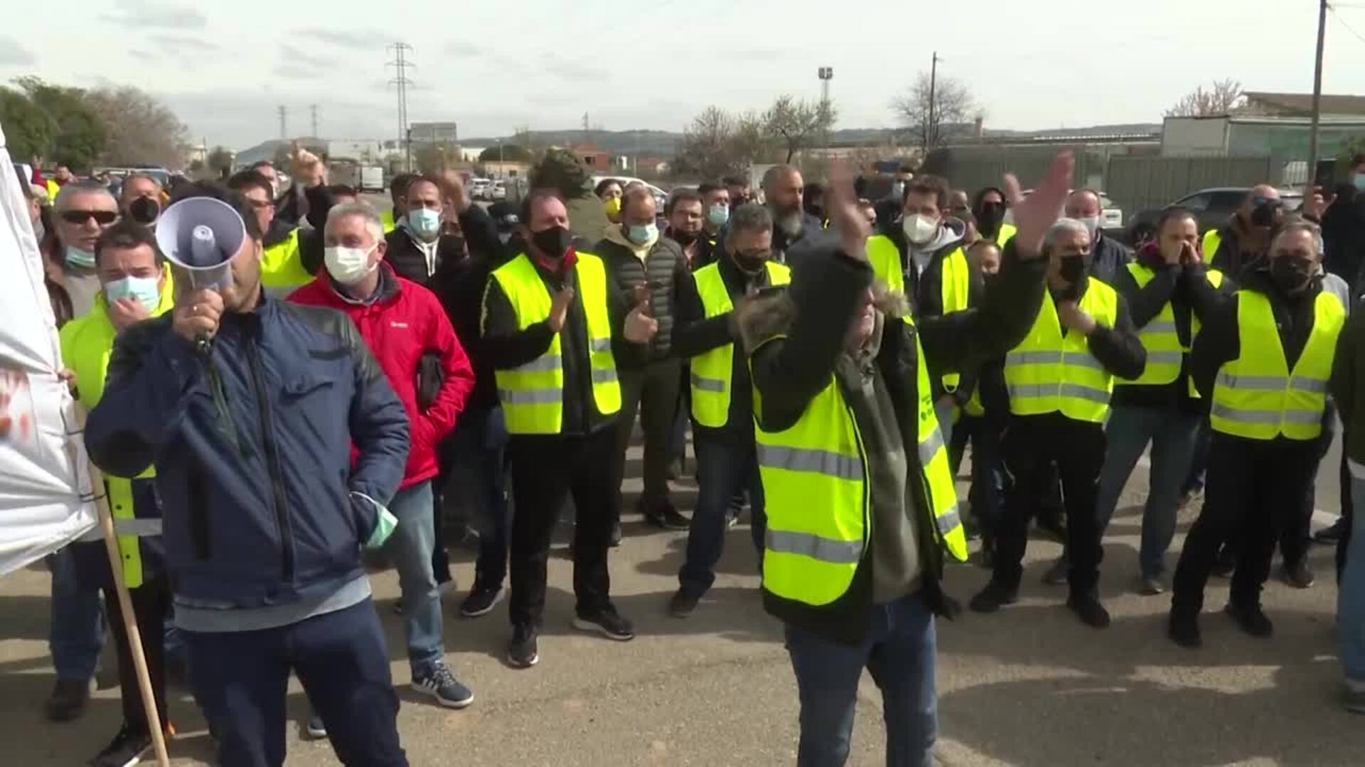 Quinto día de paro de los transportistas con una cifra total de 6 detenidos