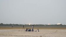 La India y la NASA ponen en órbita el satélite NISAR, el "ojo" para vigilar la Tierra