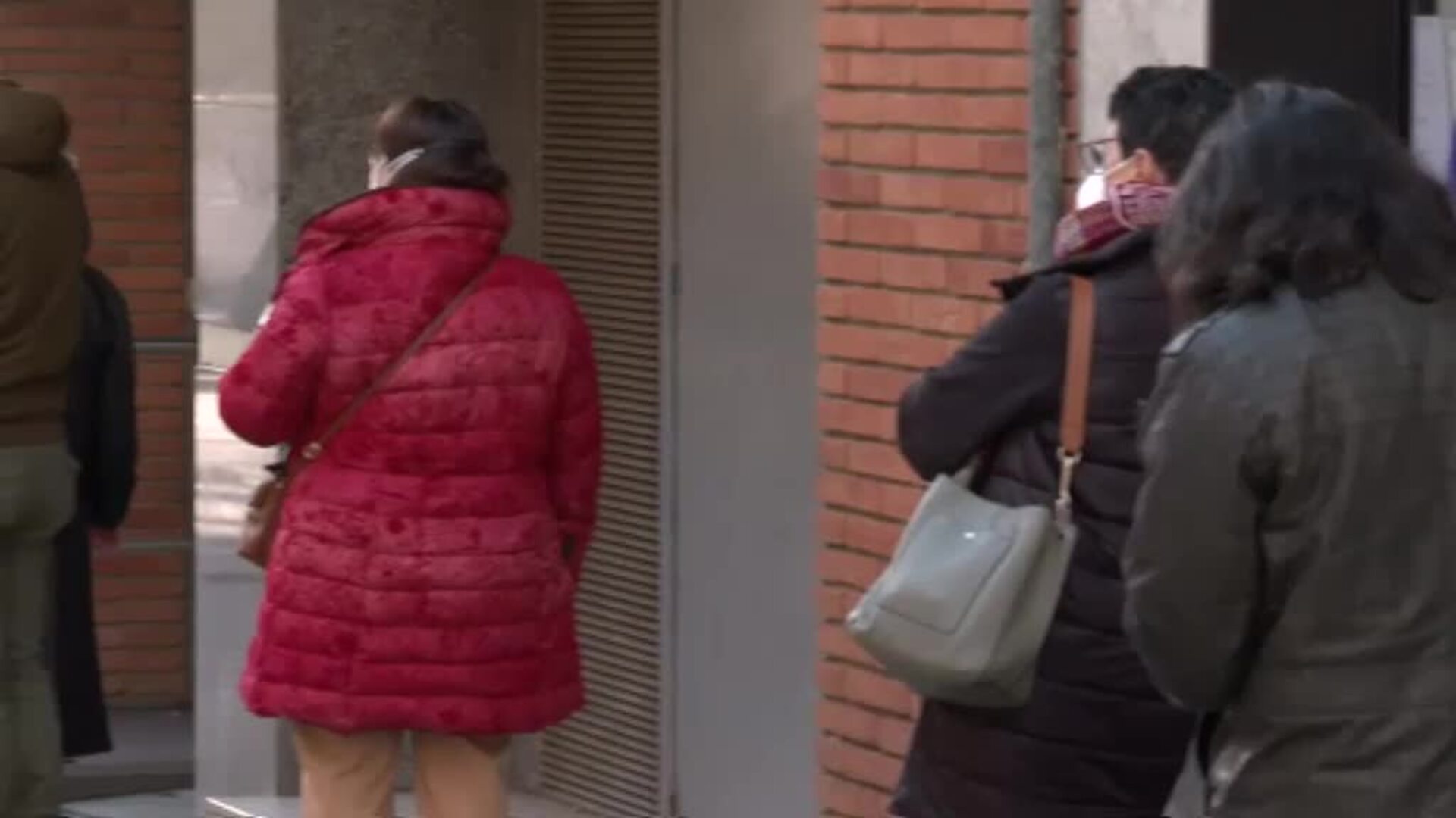 El miedo a contagiarse dispara el voto por correo un 160% más que en anteriores comicios autonómicos en Cataluña