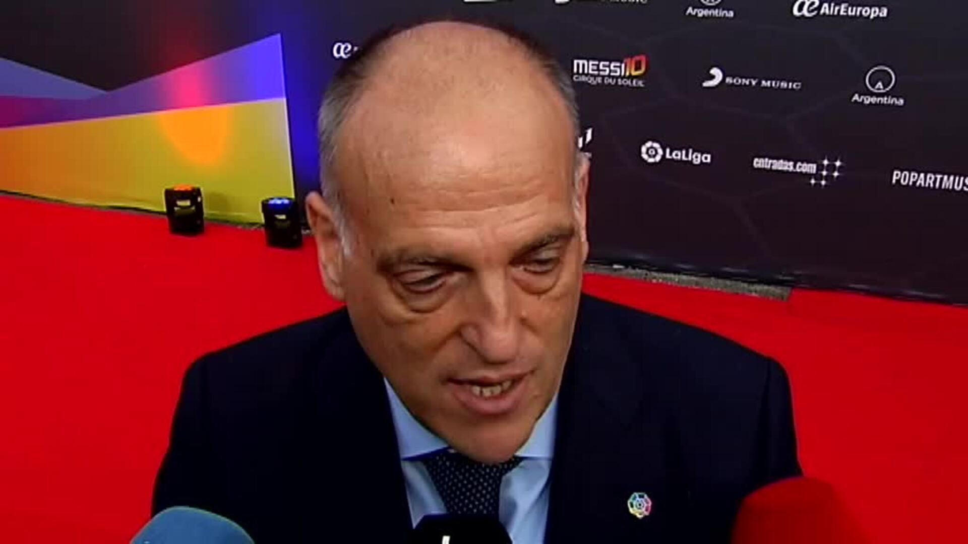 Javier Tebas, confiado en que la marcha de Messi se encuentre lejana