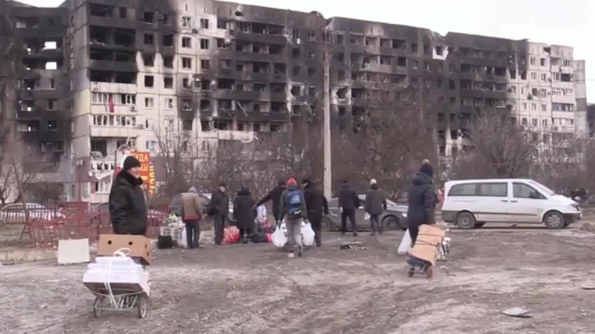 El asedio ruso arrasa la vida en Mariupol