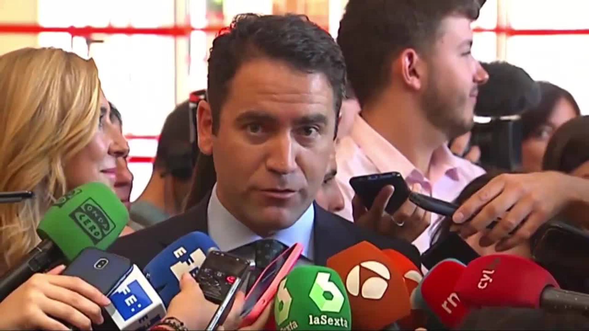 PP dice que hay &quot;más posibilidades&quot; de que se impute a Errejón que a Ayuso