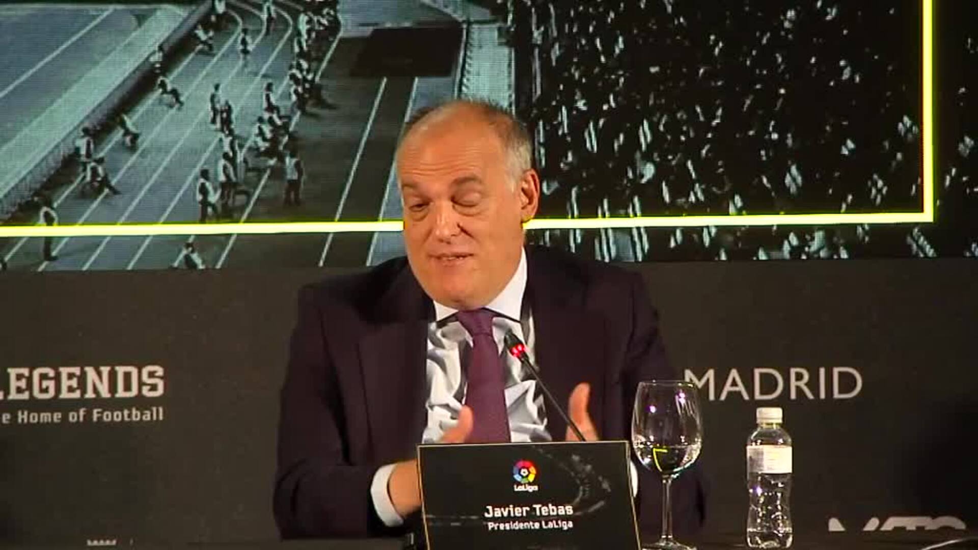 Javier Tebas: &quot;Espero que Lewandowski juegue en el Barça&quot;