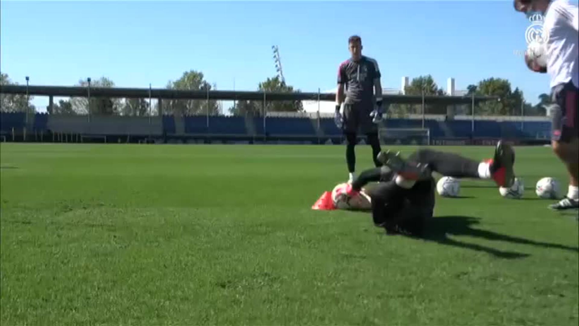 Intensa sesión con balón en la sexta jornada de entrenamientos del Real Madrid
