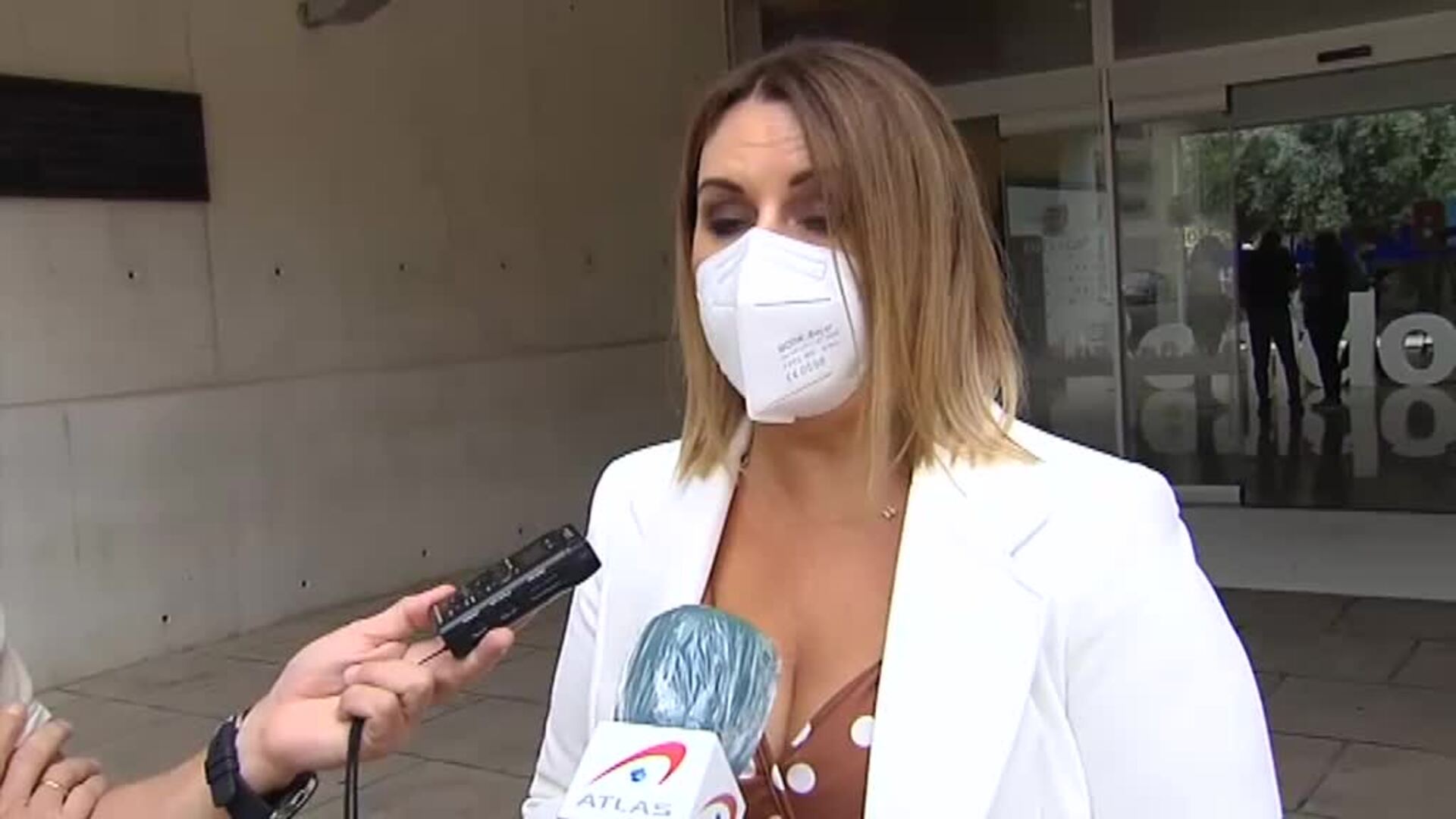 El retraso en la llegada de turistas británicos frustra el despegue del sector