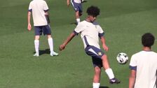 Entrenamiento de Cristiano Ronaldo Júnior con la selección sub-15 de Portugal antes de su debut
