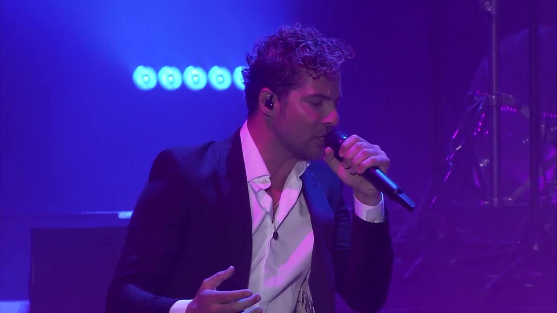 Bisbal anuncia nuevo disco y conciertos de presentación