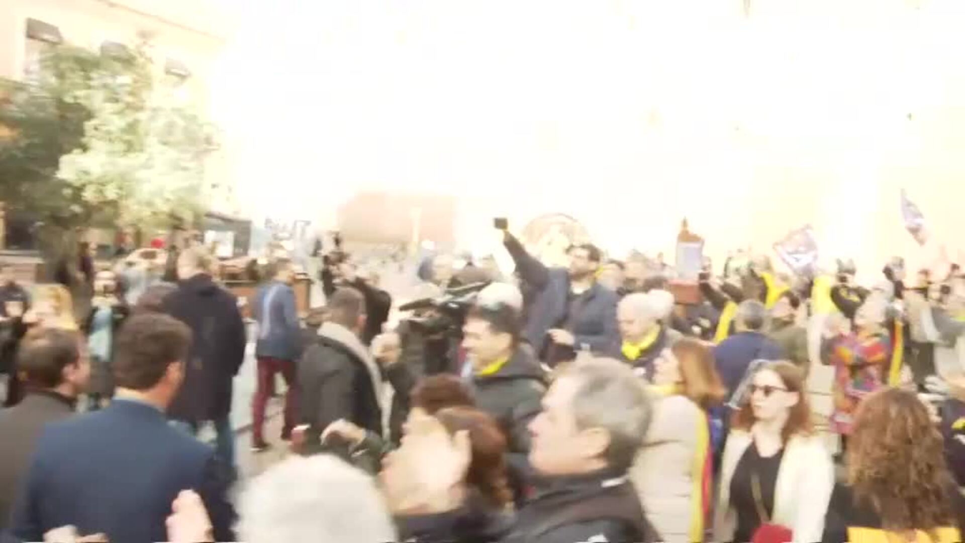 Puigdemont pide, desde Francia, librar &quot;la lucha definitiva&quot; por la independencia catalana