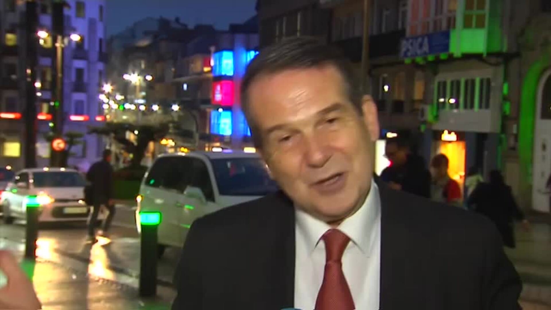 Abel Caballero invita a Martínez-Almeida al encendido de luces navideñas de Vigo