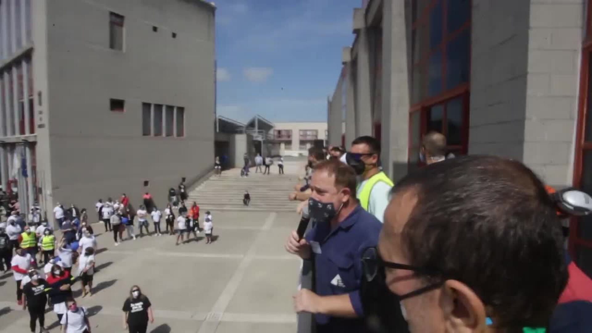 Coruñeses reclaman la condonación de la deuda del puerto