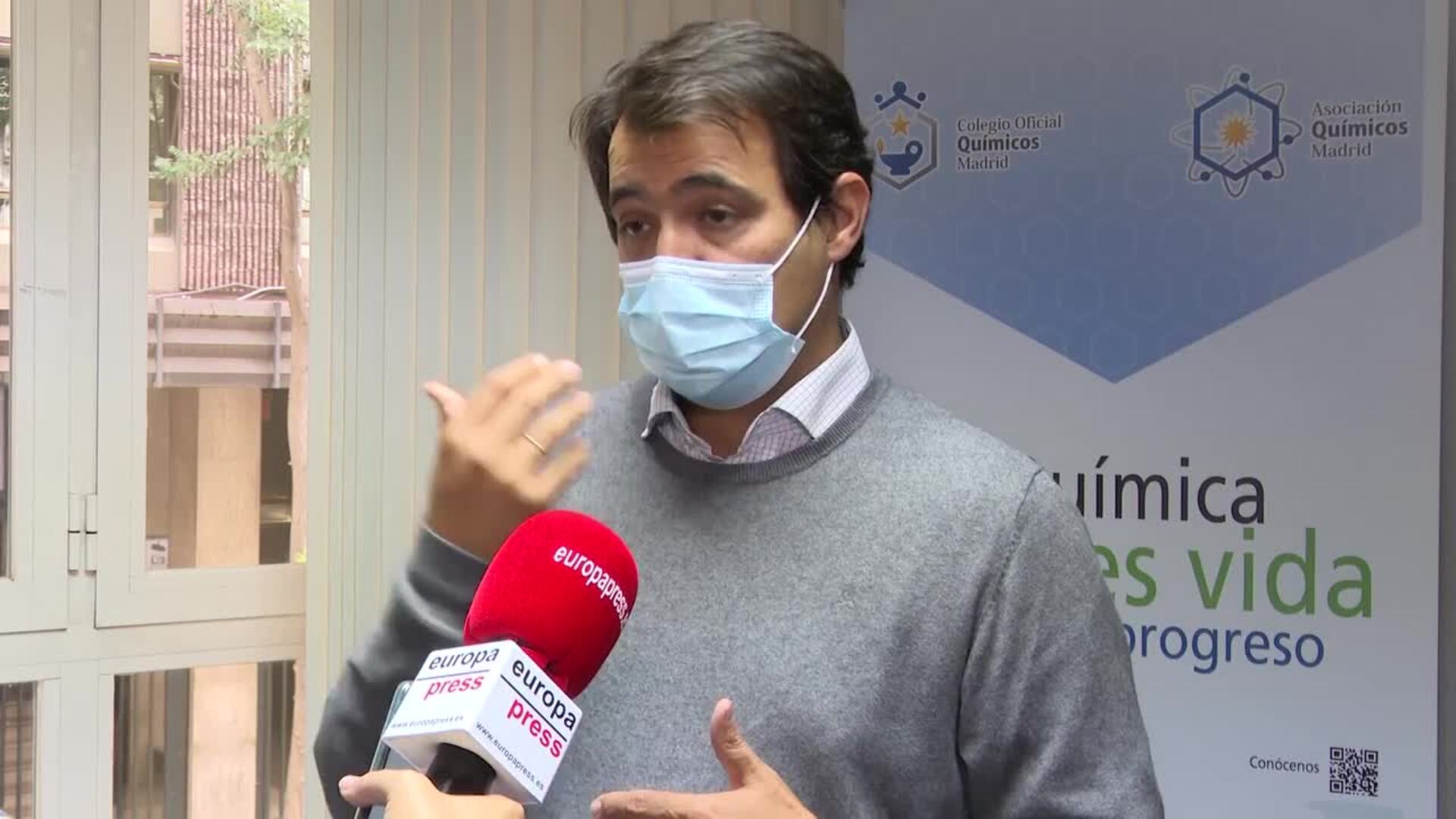 Químico explica los efectos adversos de la erupción en el ser humano