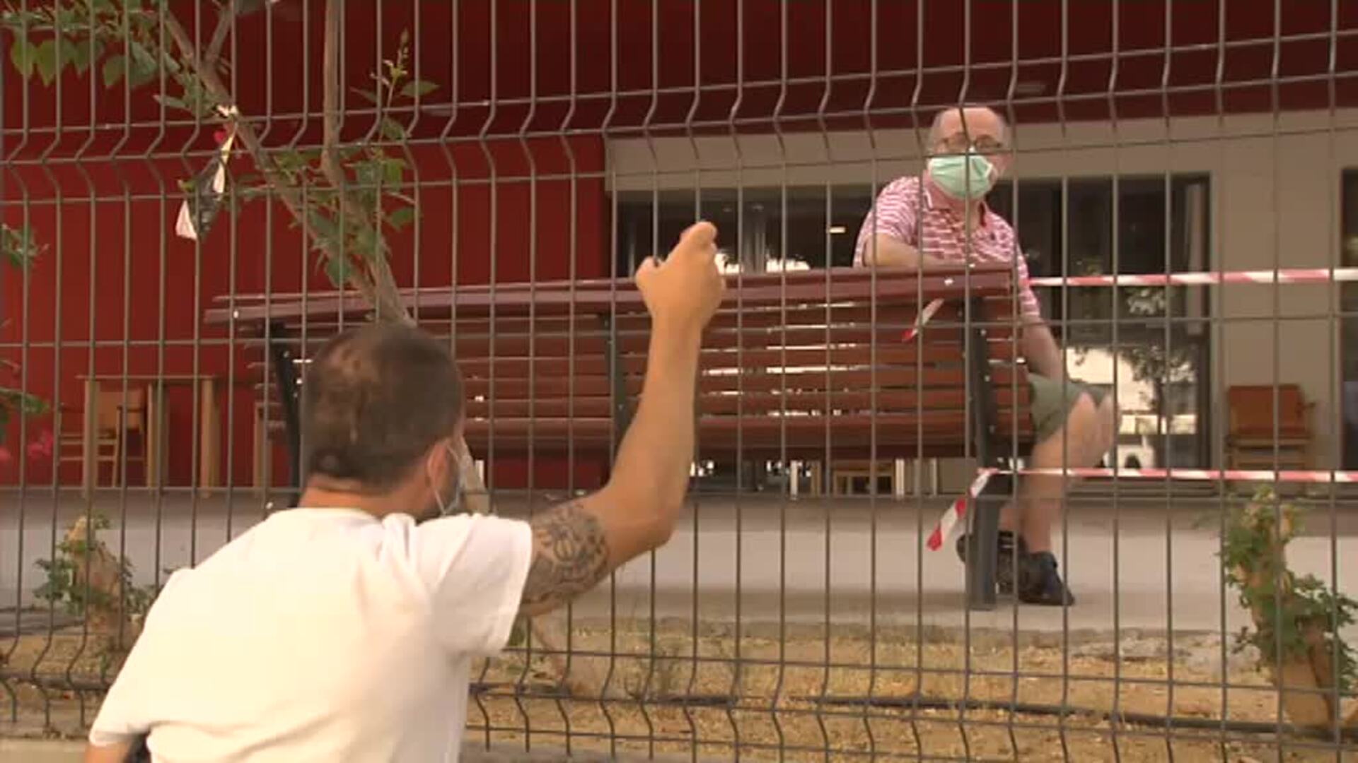 El coronavirus complica las visitas en los geriátricos