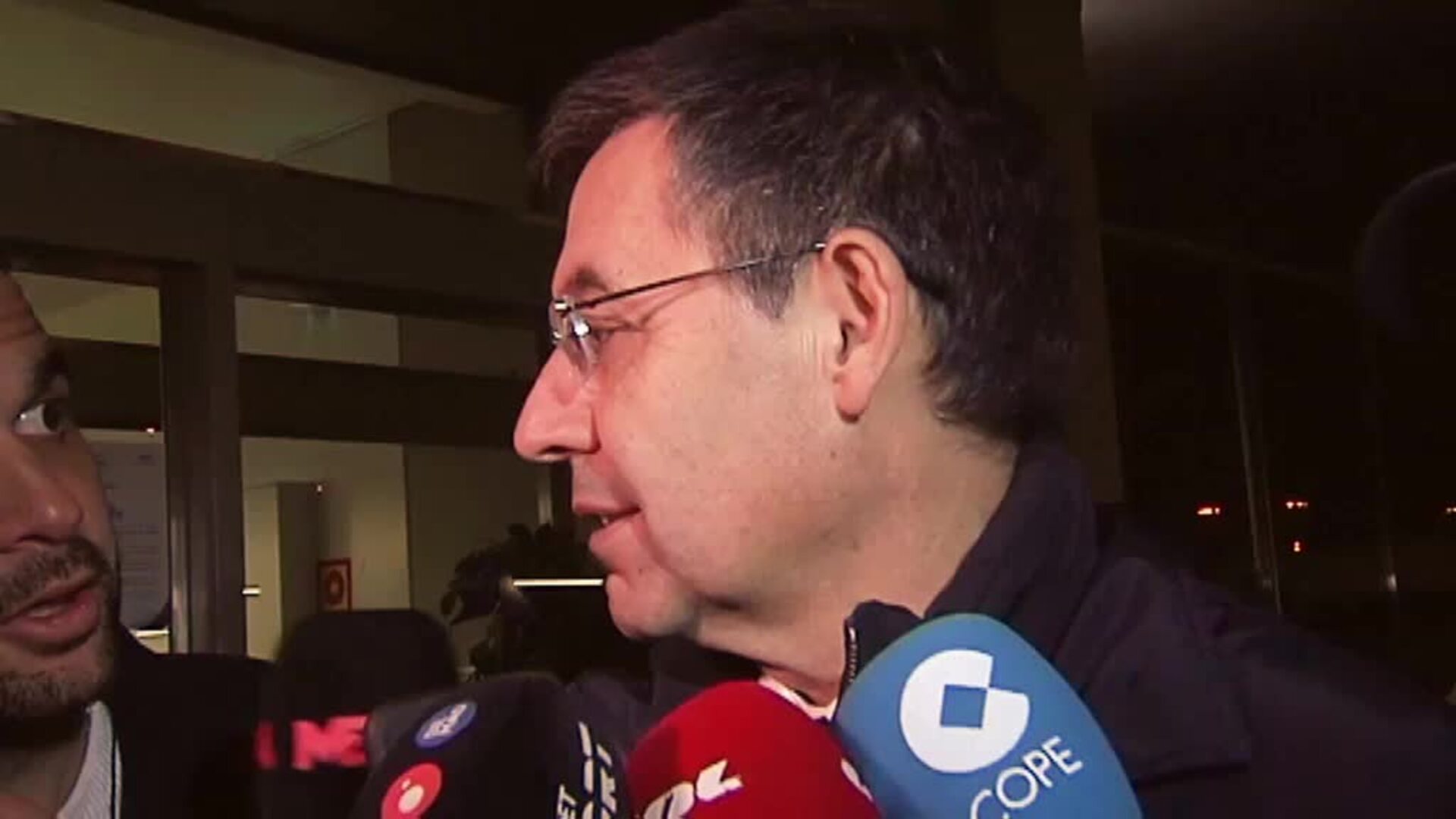 Bartomeu: &quot;Hablo mucho con Leo y sé que le queda todavía mucho por jugar&quot;