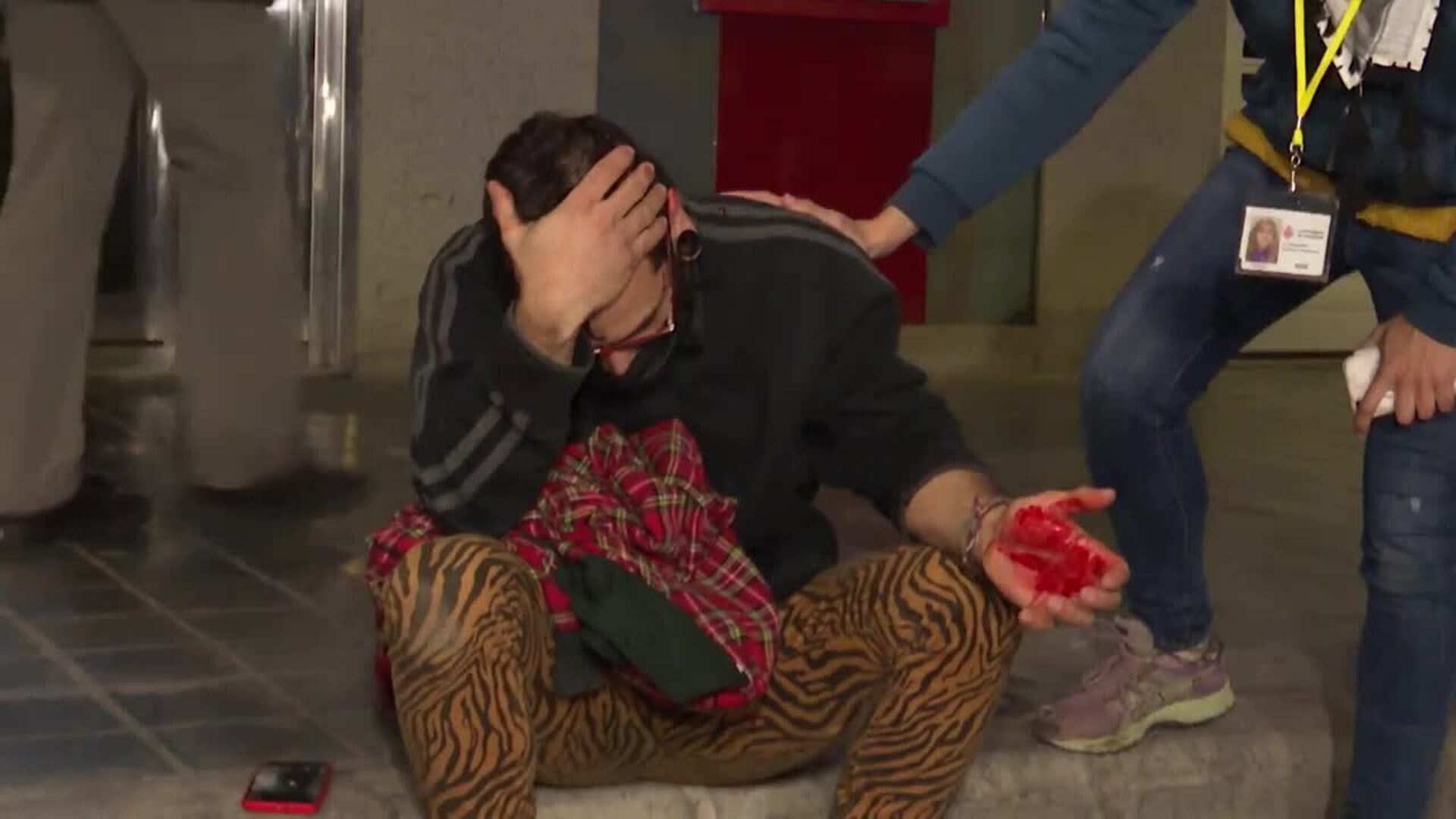 Cargas policiales en la manifestación de apoyo a Hasél en València