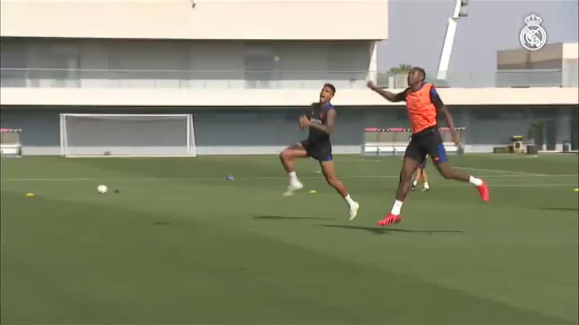 El Real Madrid prepara su debut en Liga contra el Alavés