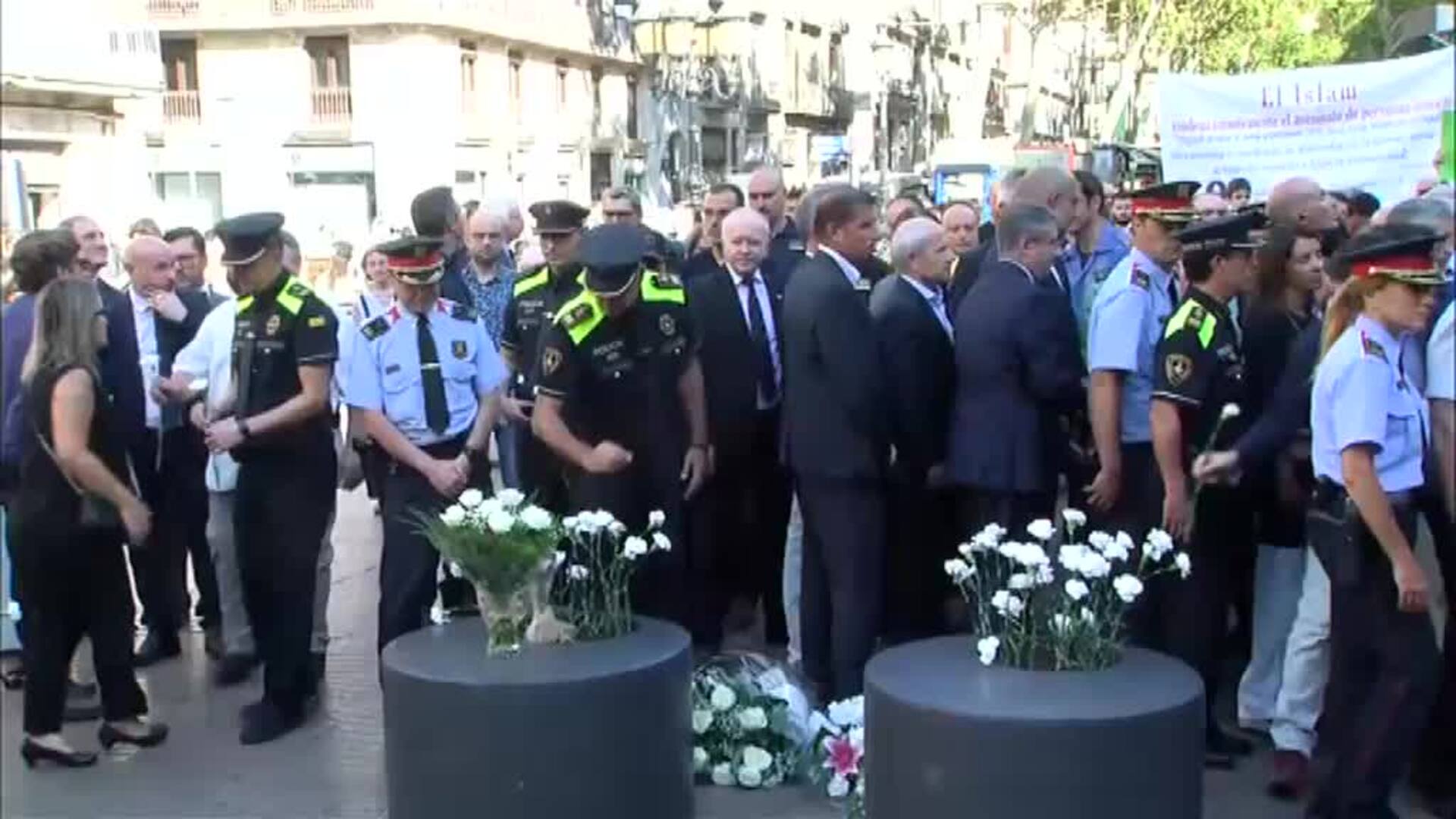 Barcelona recuerda a las víctimas del 17-A en el segundo aniversario de los atentados