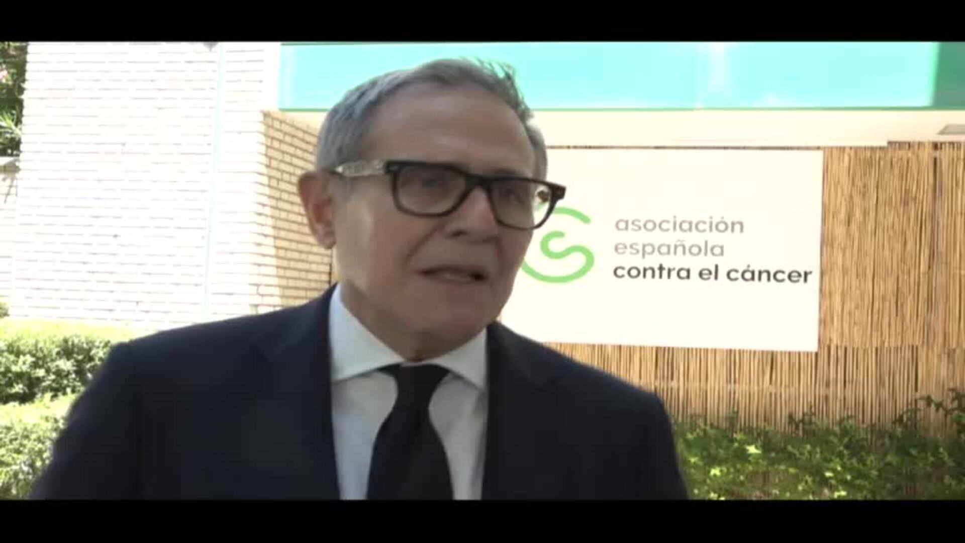 La Reina Letizia visita junto a Jill Biden las instalaciones de la Asociación Española Contra el Cáncer en Madrid