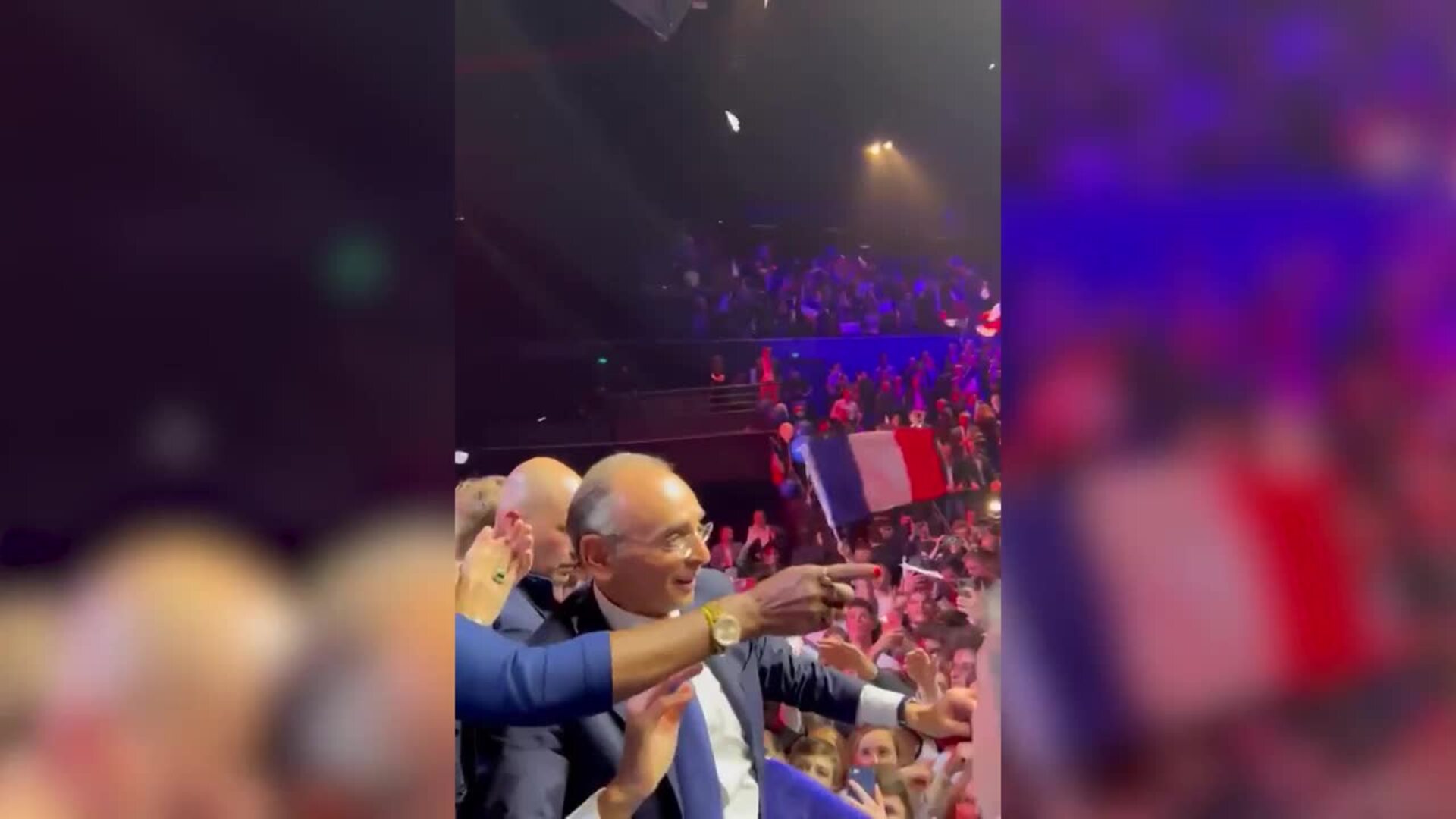 Macron y Le Pen pasan a la segunda vuelta de las elecciones presidenciales francesas