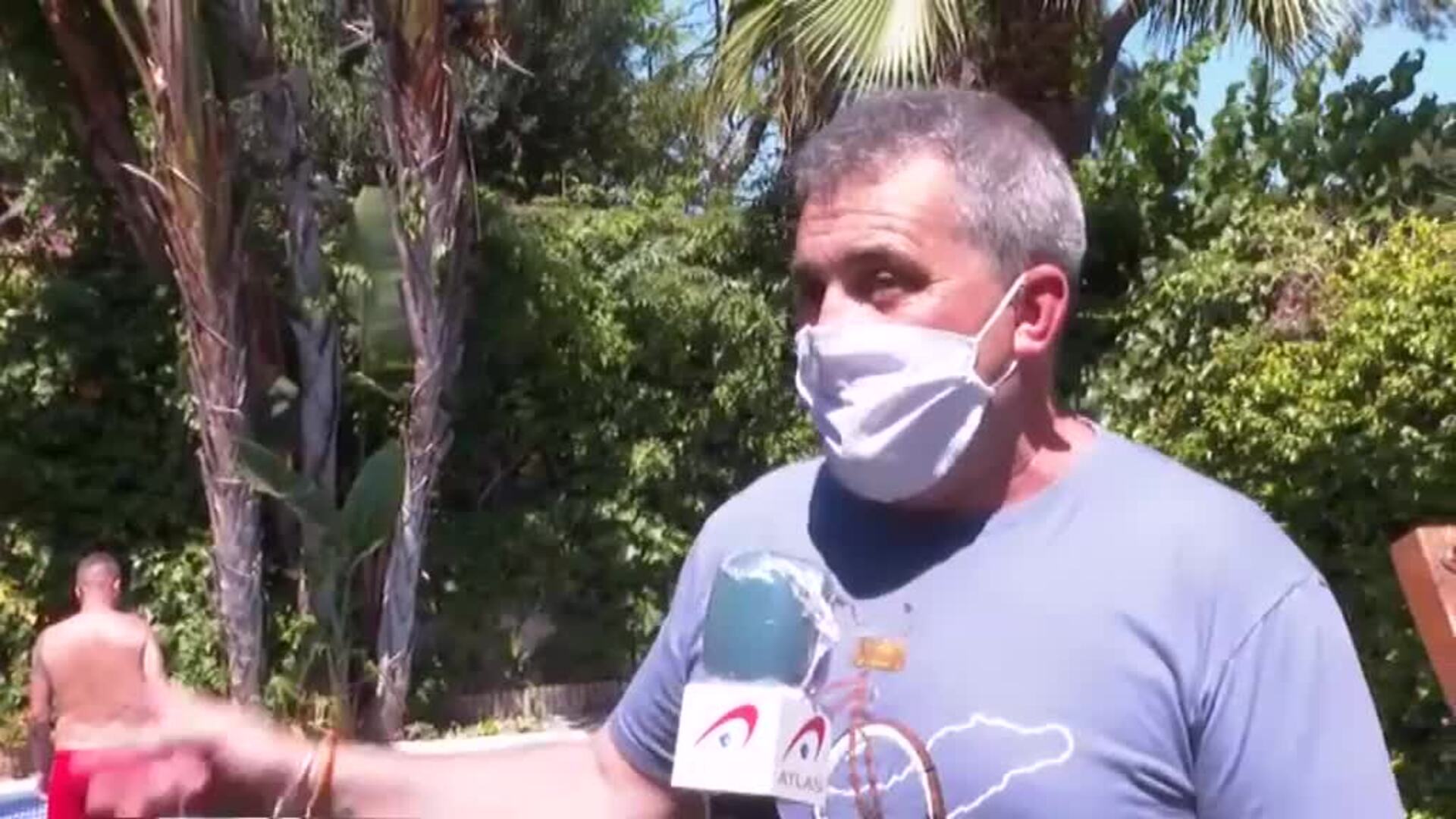 Particulares alquilan sus piscinas