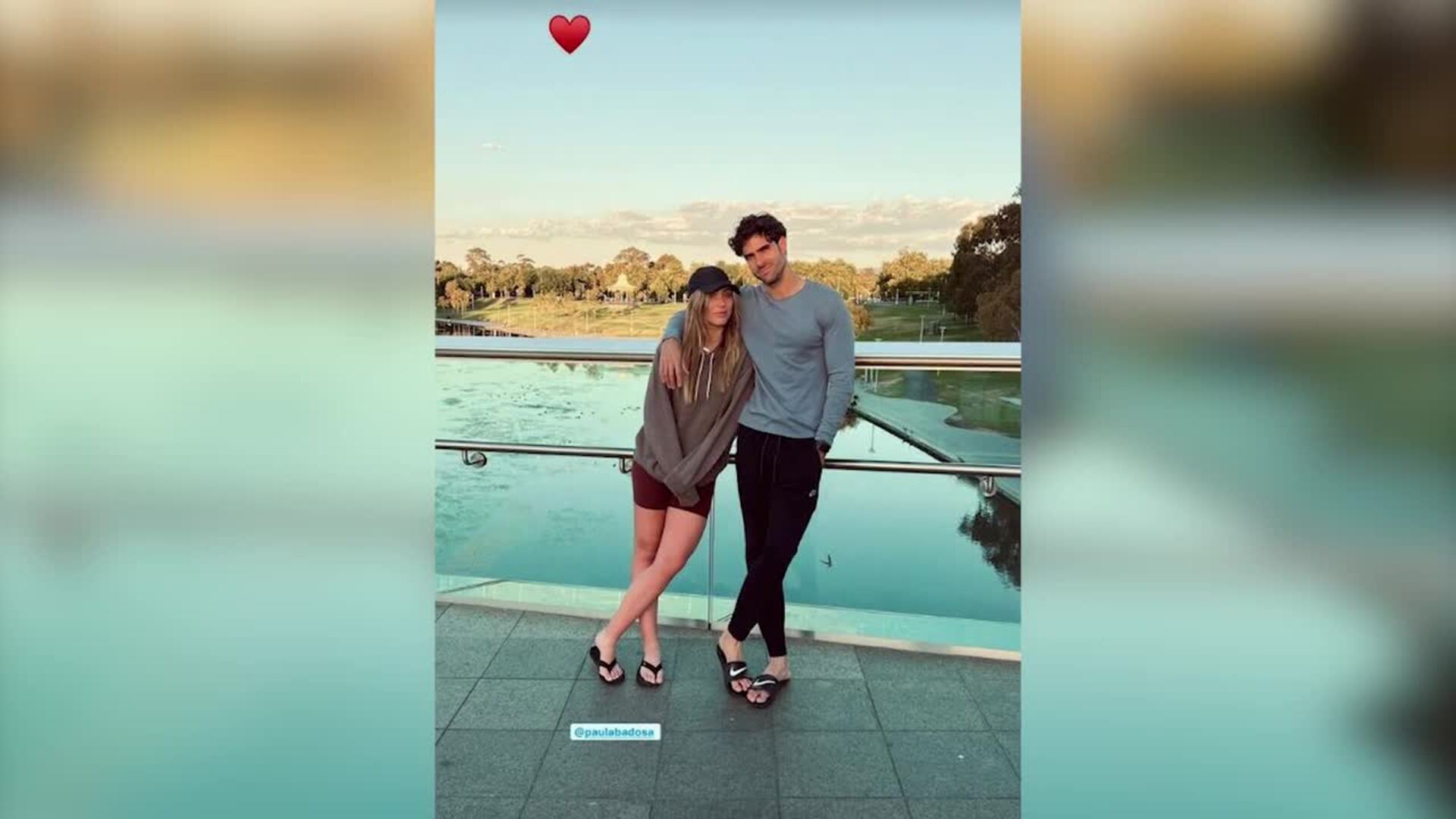 Paula Badosa y Juan Betancourt ponen rumbo a Australia