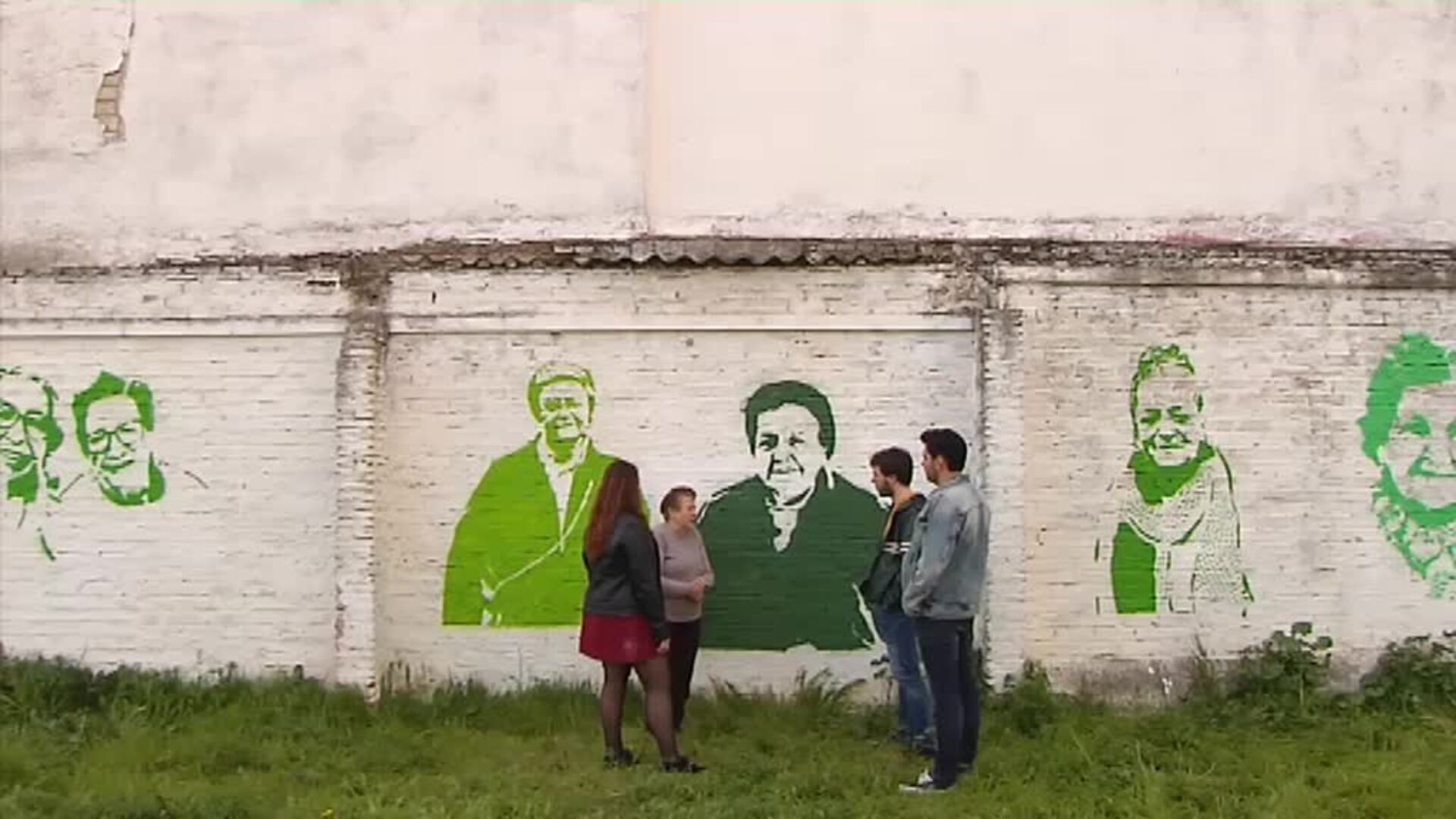 Estudiantes de Bellas Artes rinden tributo a las abuelas de Torreblanca