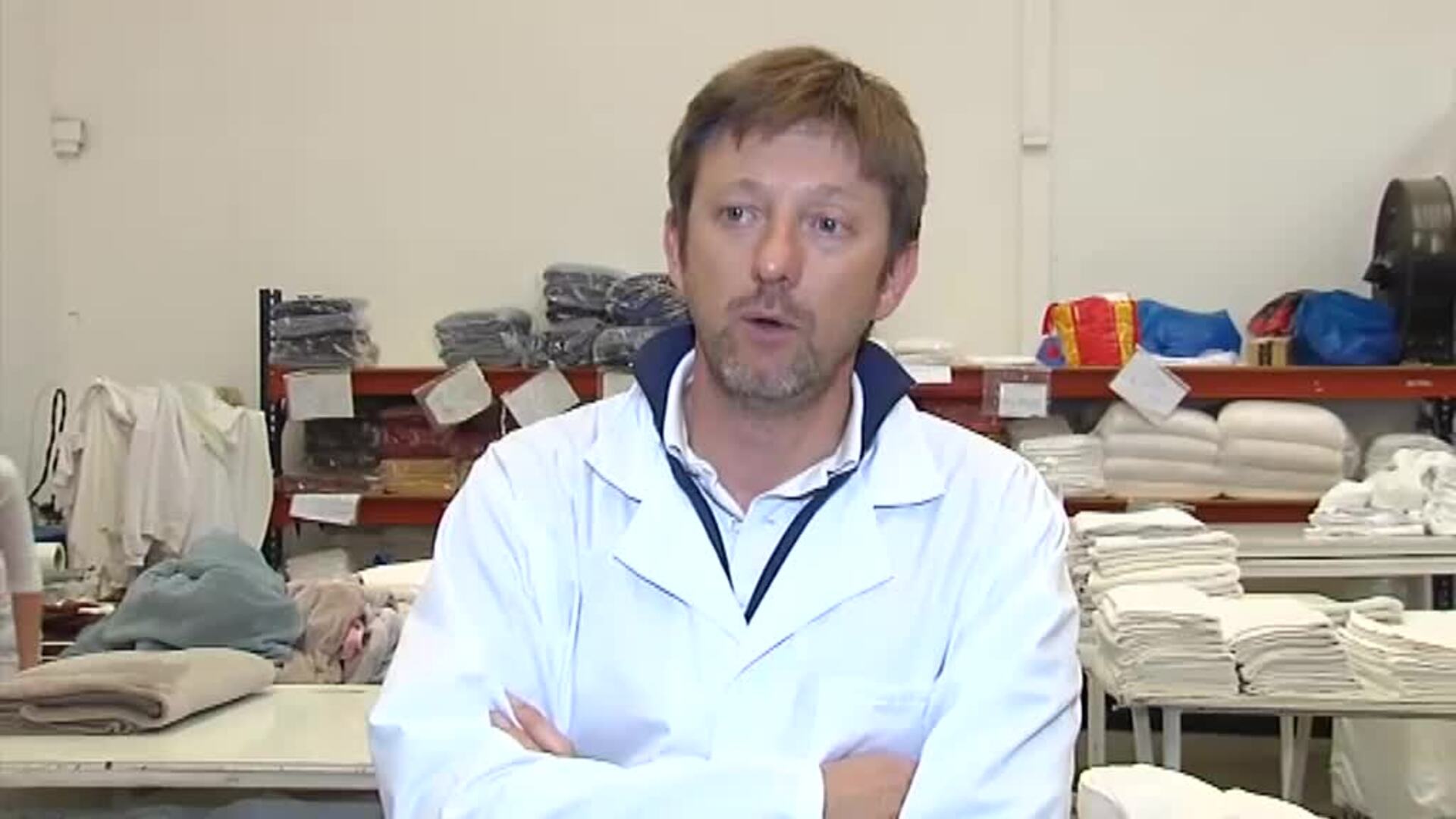 Lavandería gratis para empleados de supermercados y policías