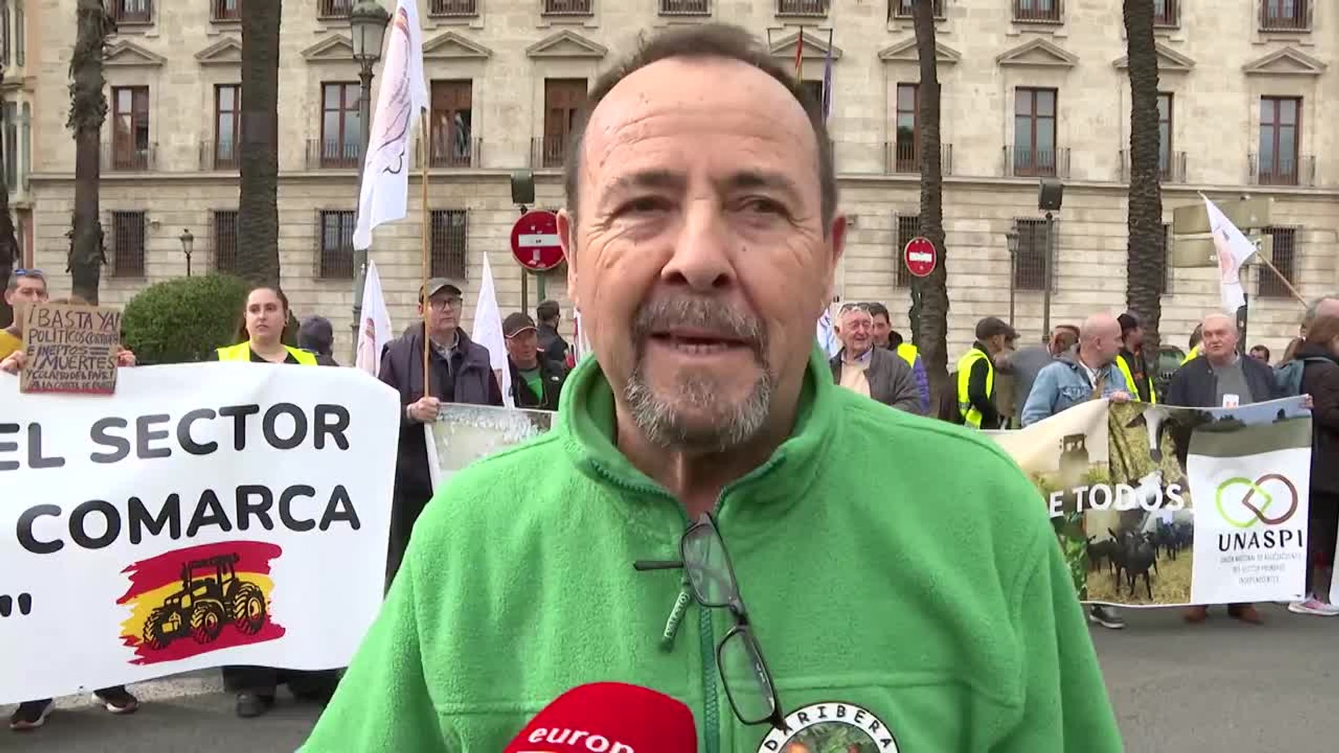 Los agricultores salen a la calle para protestar por el acuerdo entre ...