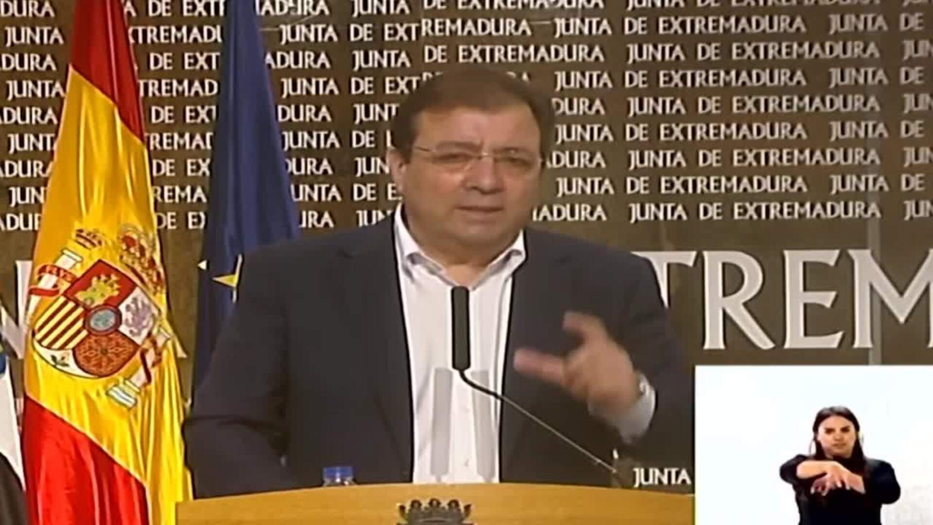 Vara pide &quot;disculpas&quot; por los errores que haya podido cometer en su gestión