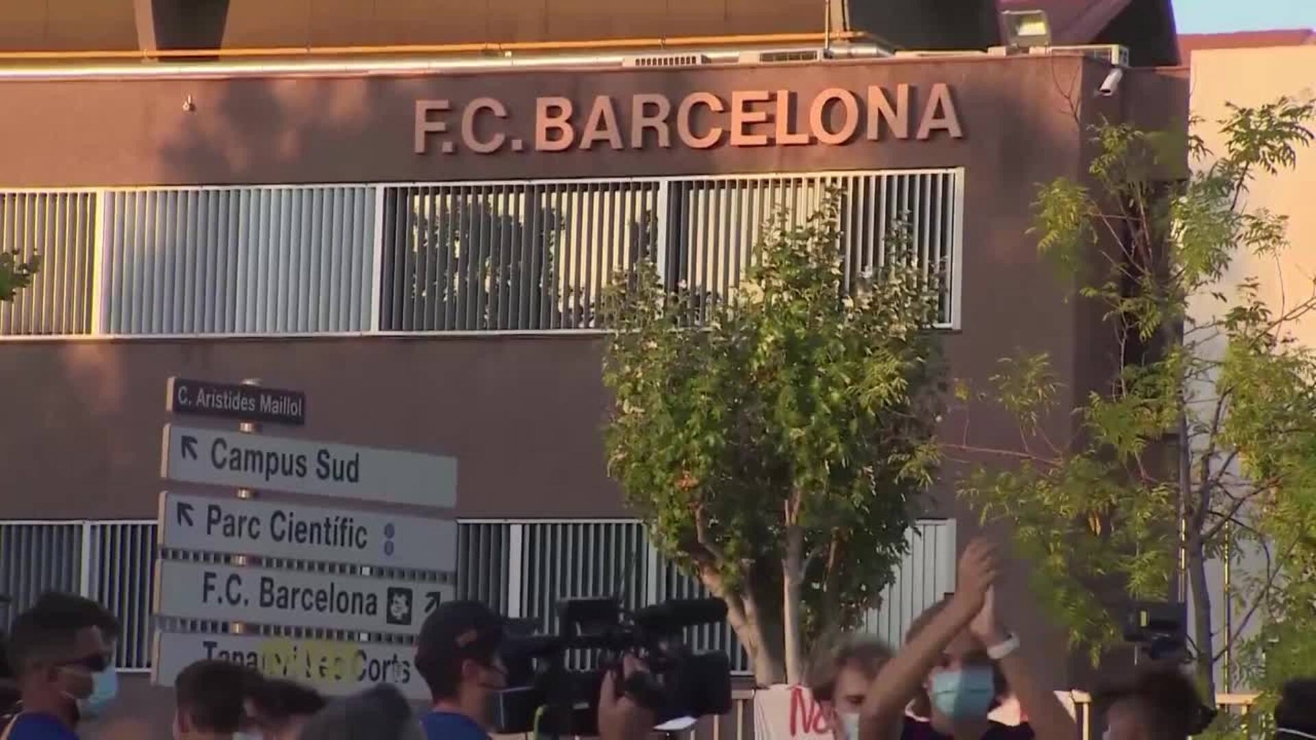 Leo Messi anuncia que sigue en el FC Barcelona