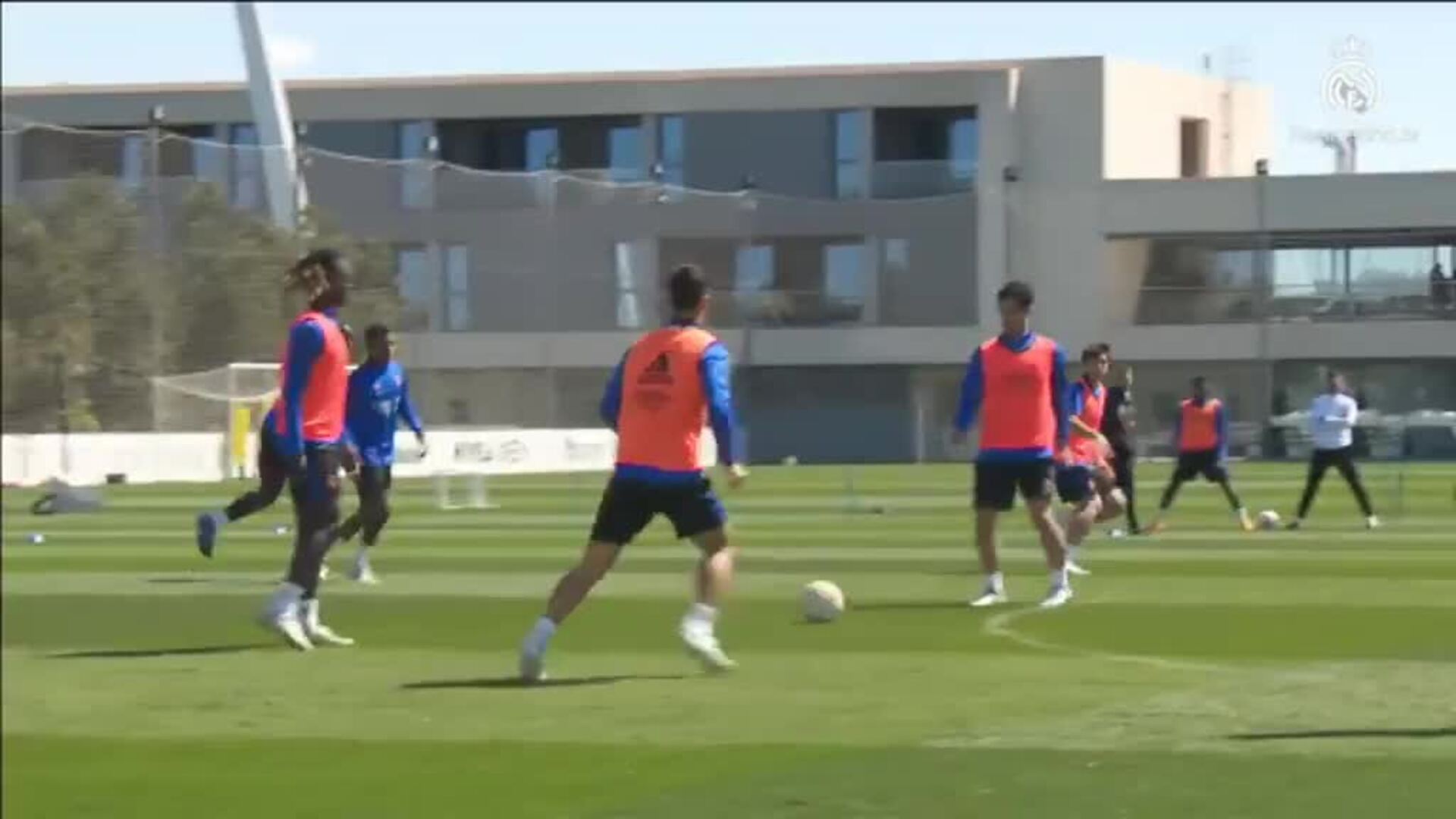 Nueva sesión de entrenamiento del Real Madrid para preparar el partido contra el Manchester City