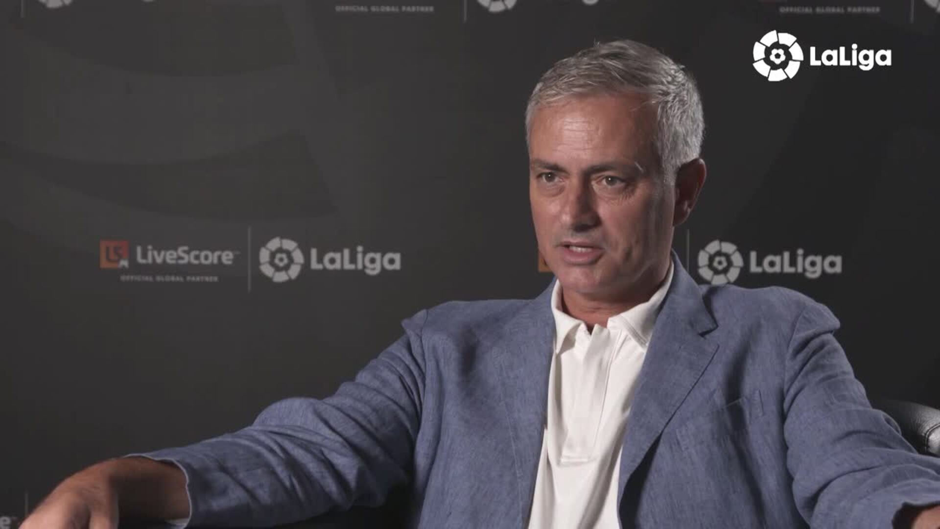 Mourinho disfruta por primera vez como aficionado de LaLiga