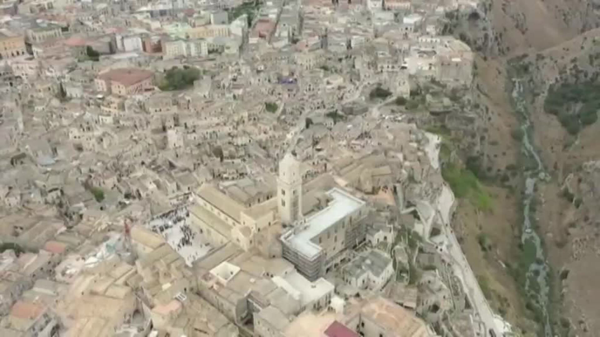 Impresionantes acrobacias en esta competición de parkour